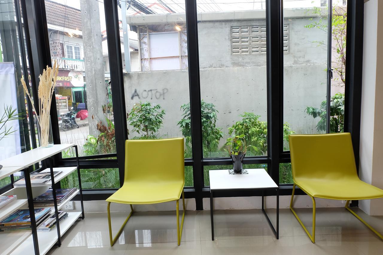 Dewyhouse Hostel Chiang Mai Bagian luar foto
