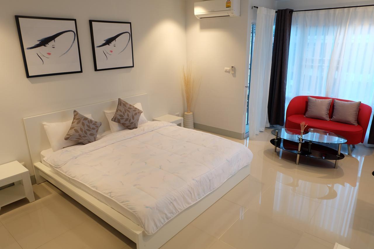 Dewyhouse Hostel Chiang Mai Bagian luar foto