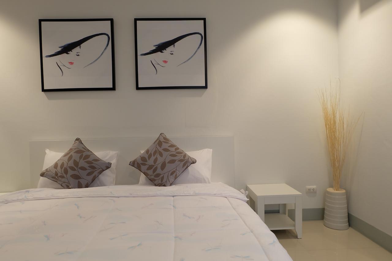 Dewyhouse Hostel Chiang Mai Bagian luar foto
