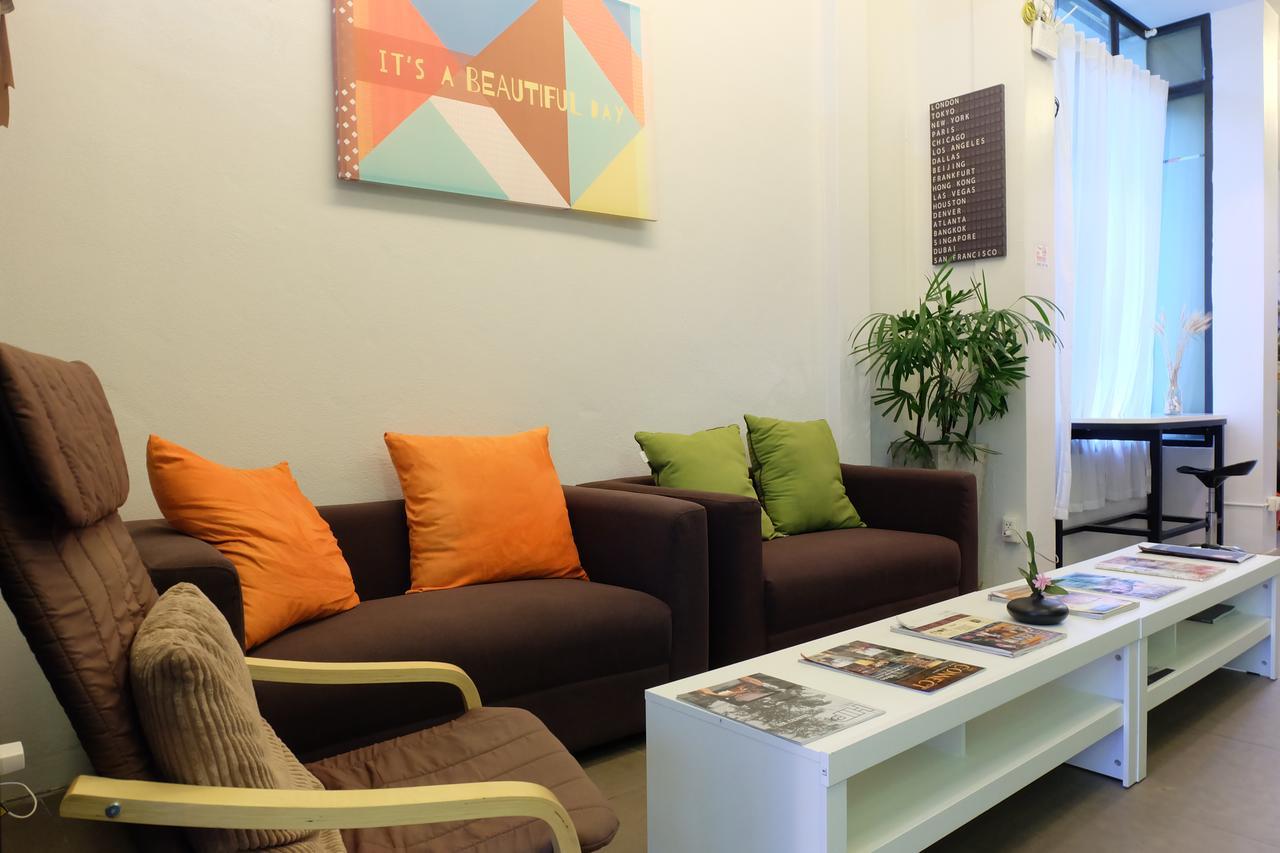 Dewyhouse Hostel Chiang Mai Bagian luar foto